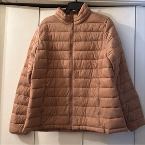 Amazon Essentials Women's tan Puffer Jacket